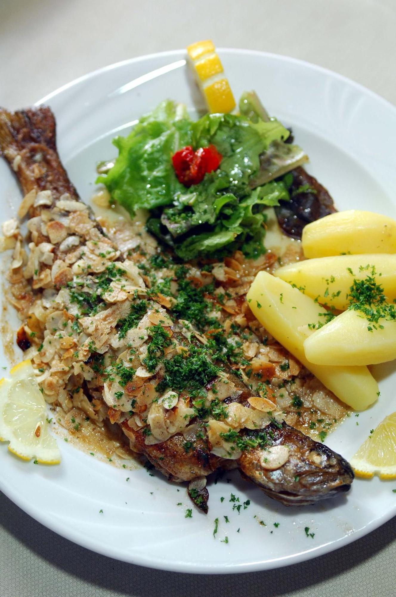 Royal Hotel-Restaurant Bonhomme Sougné-Remouchamps المظهر الخارجي الصورة
