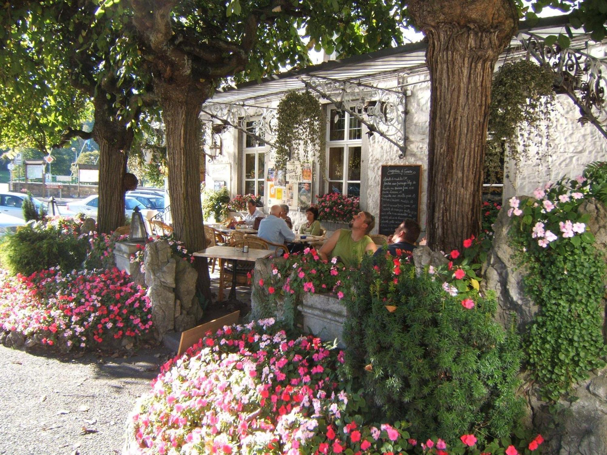 Royal Hotel-Restaurant Bonhomme Sougné-Remouchamps المظهر الخارجي الصورة